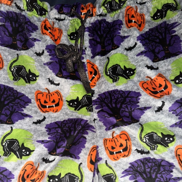 Halloween Fleece Pajama Pants - NWOT 🤩 - Picture 2 of 2